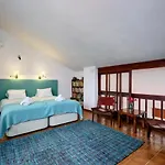 La Casa De Manuel * エステポナ
